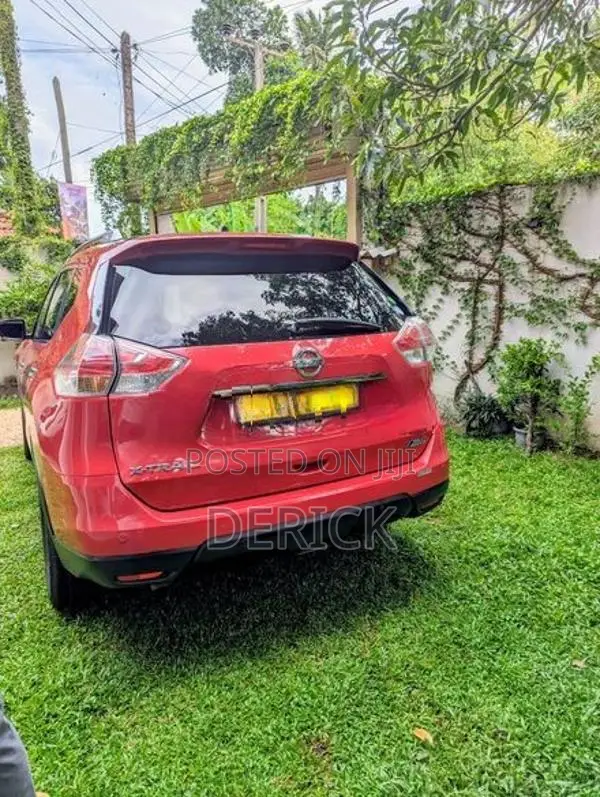 Nissan X-Trail 2015