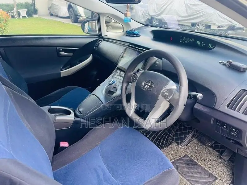 Toyota Prius 2012