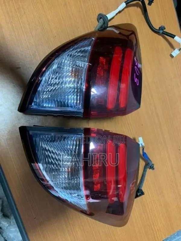 Honda Vezel Taillight