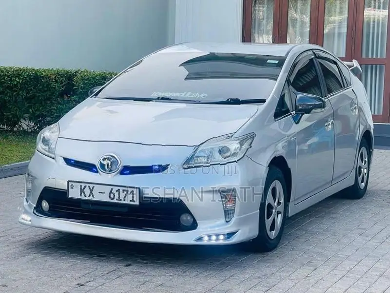 Toyota Prius 2012