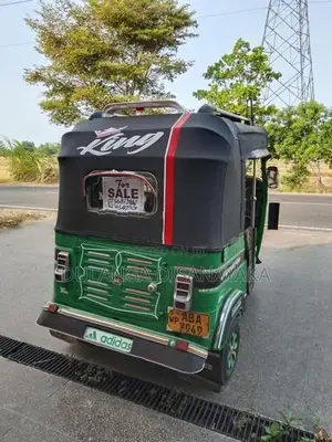Bajaj RE ABA 2016
