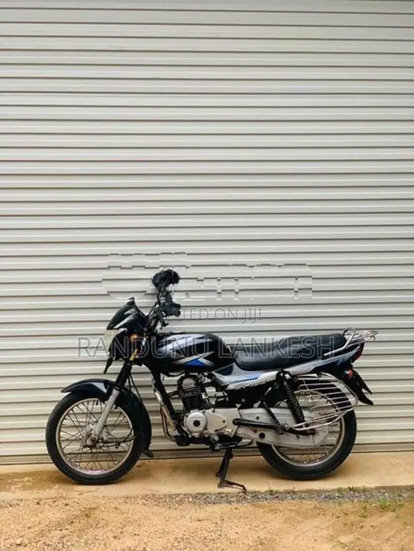 Bajaj CT100 2012