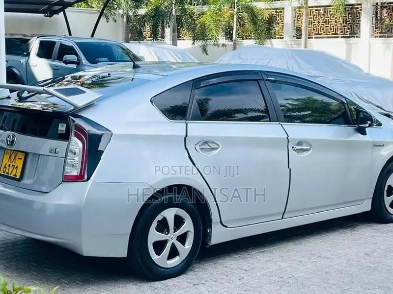 Toyota Prius 2012