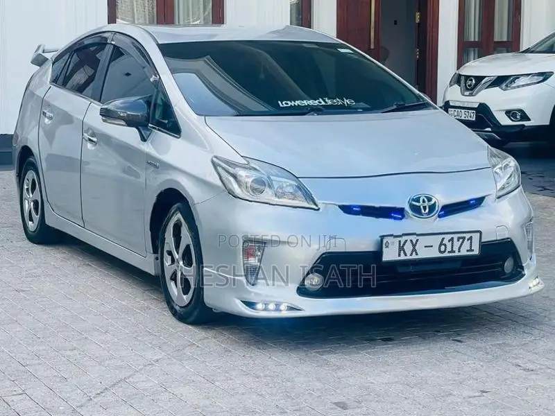 Toyota Prius 2012
