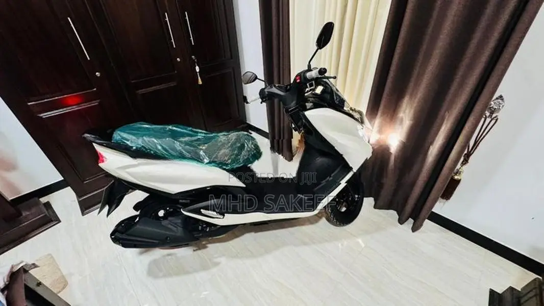 Suzuki Burgman 125 2026