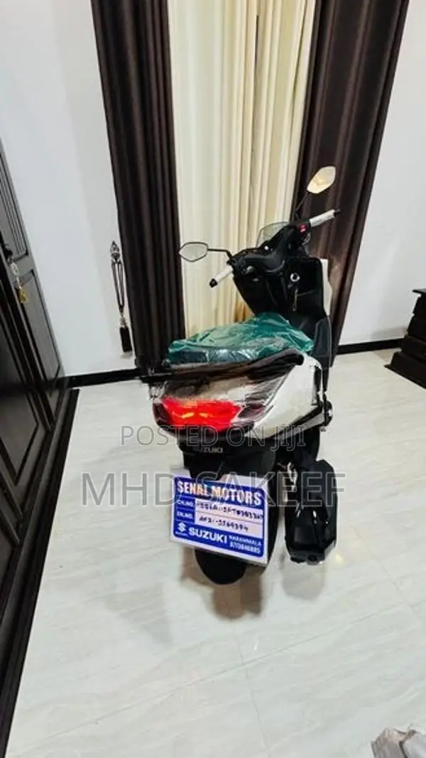 Suzuki Burgman 125 2026