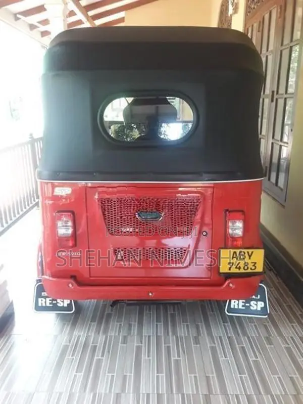 Bajaj RE Three Wheel 2026