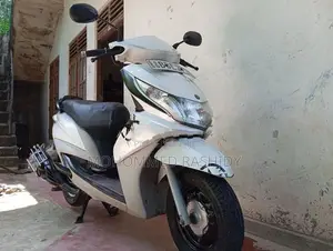 Yamaha Ray 2014