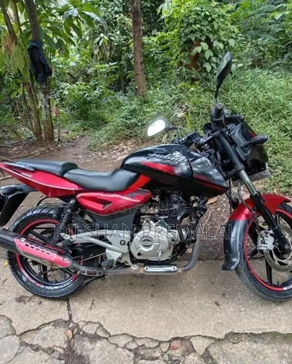 Bajaj Pulsar 180 2016