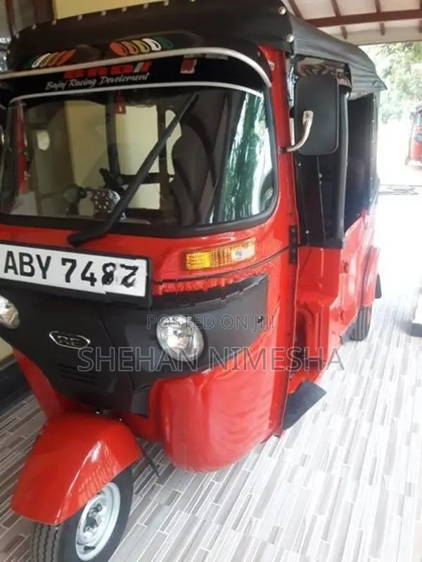 Bajaj RE Three Wheel 2026