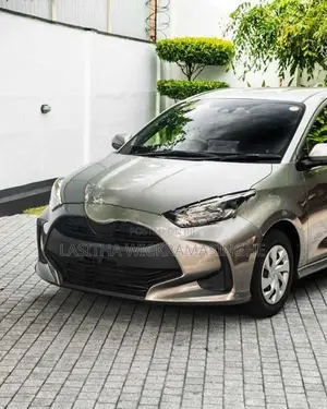 Toyota Yaris x 2023