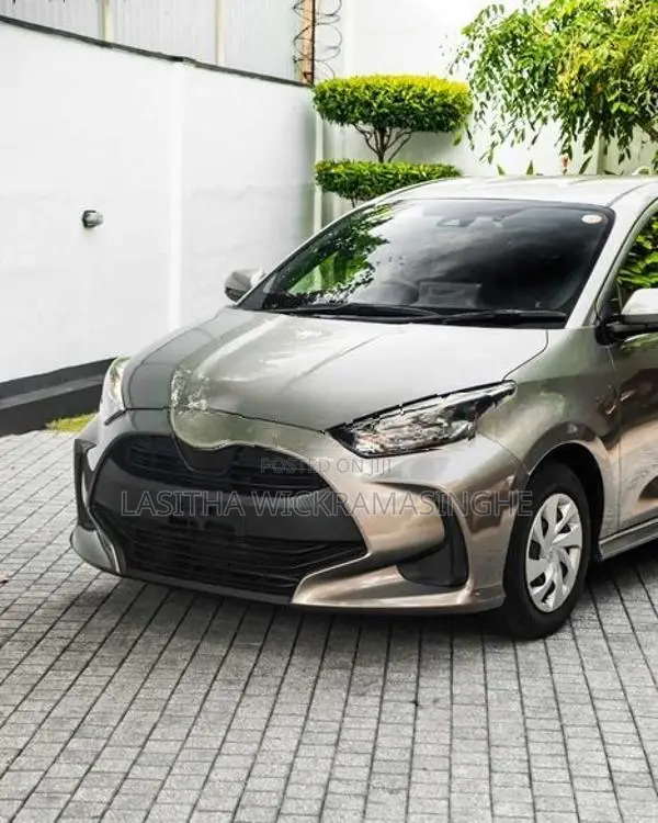 Toyota Yaris x 2023