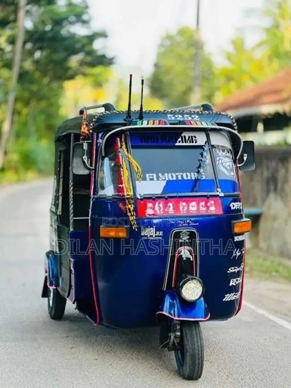 Bajaj RE 1999