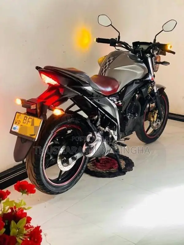 Suzuki Gixxer 2017