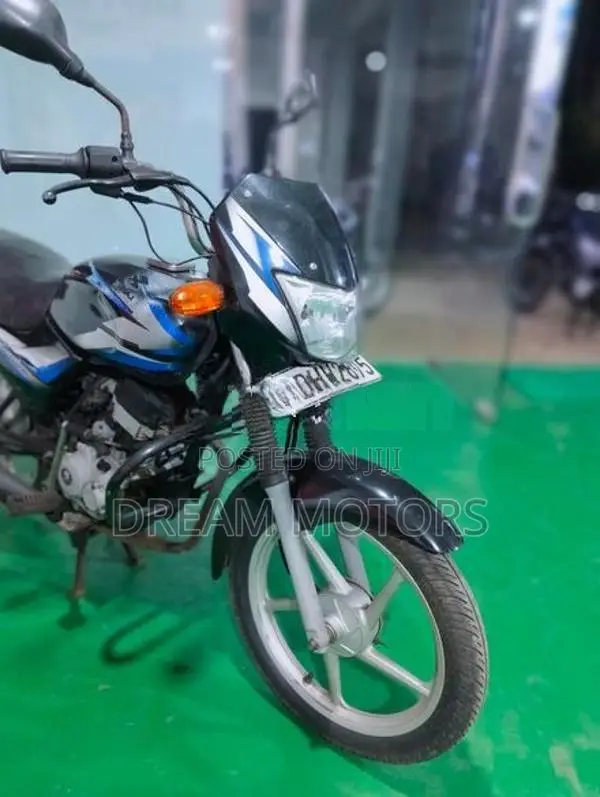 Bajaj CT100 2018