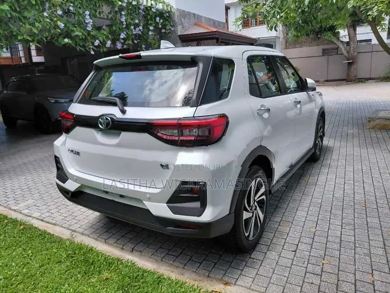 Toyota Raize 2025