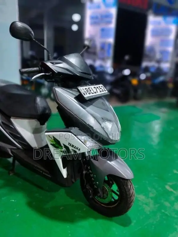 Yamaha RayZR Disk 2016
