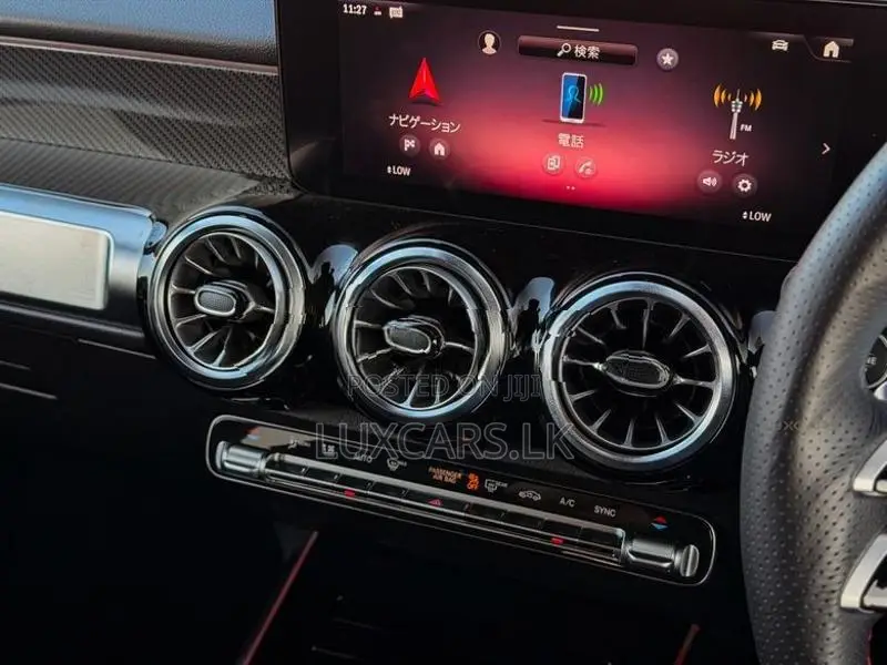 Mercedes Benz GLB 180 AMG Premium Plus 2025