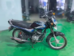 Bajaj CT100 2018