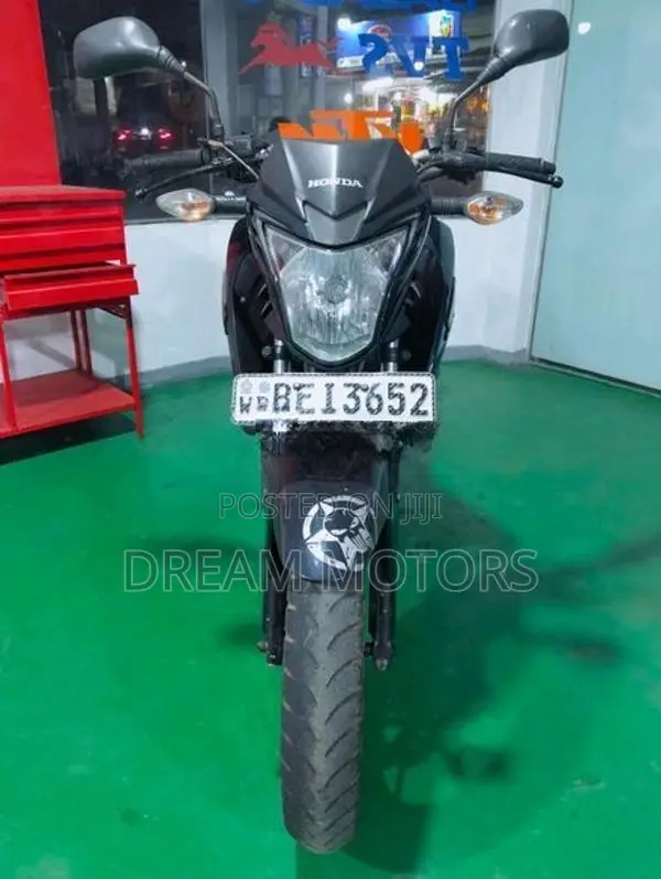 Honda Hornet 2016