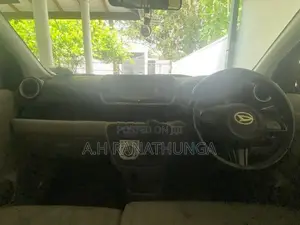 Daihatsu Boon 2017