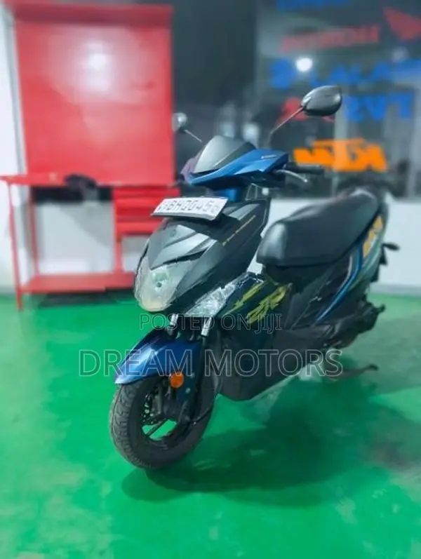 Yamaha RayZR 2018