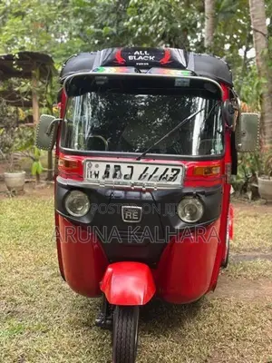 Bajaj RE 2016