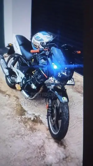 Bajaj Pulsar 180 2012