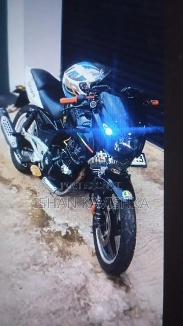Bajaj Pulsar 180 2012