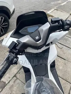 Honda PCX160 2026