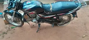 Bajaj CT100 2016