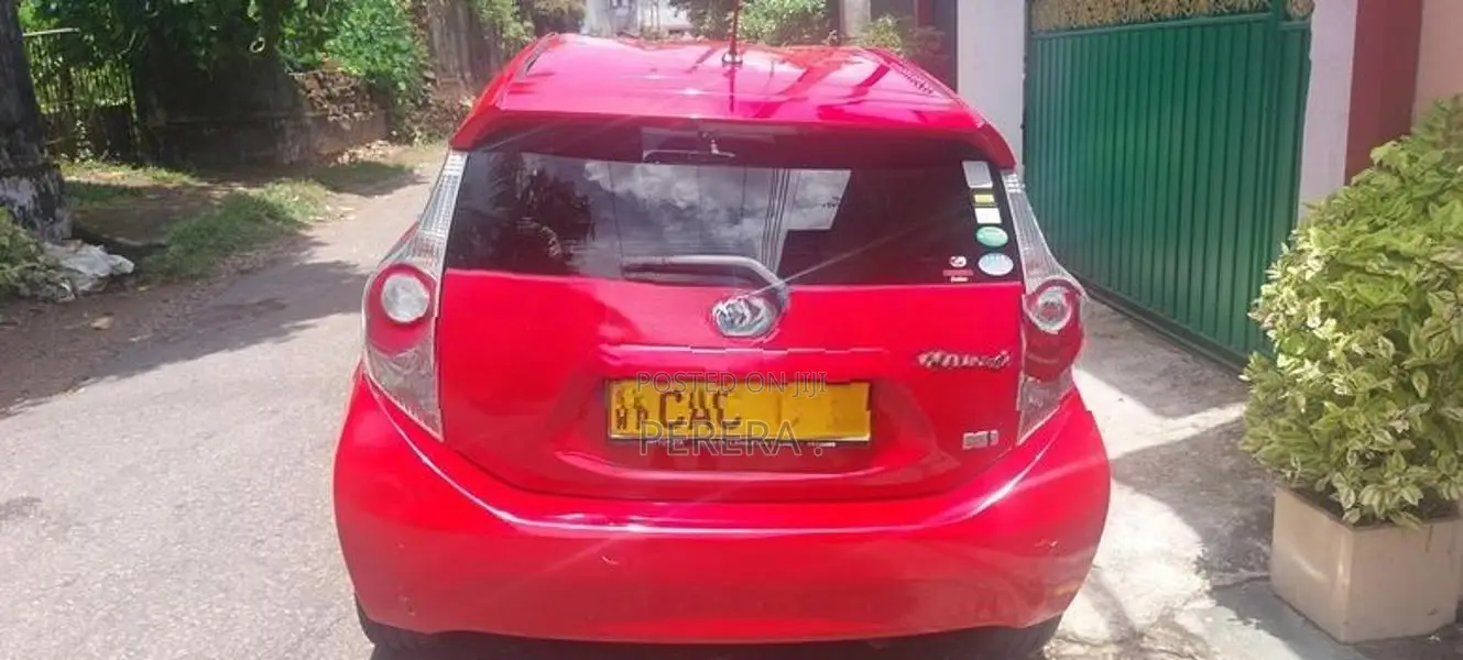 Toyota Aqua 2014