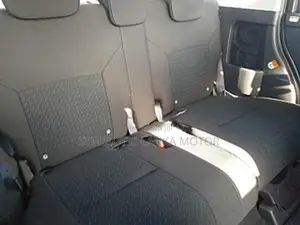 Toyota Roomy Custom G 2024