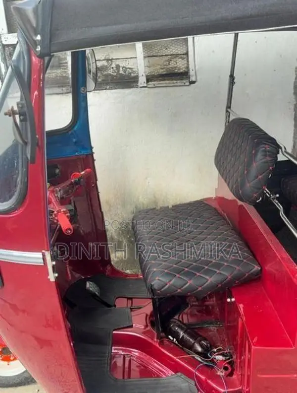 Bajaj RE 1998