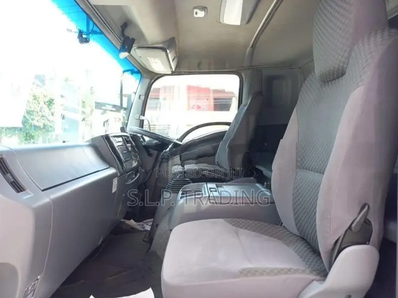 Isuzu Forward WING BODY MANUAL 2016