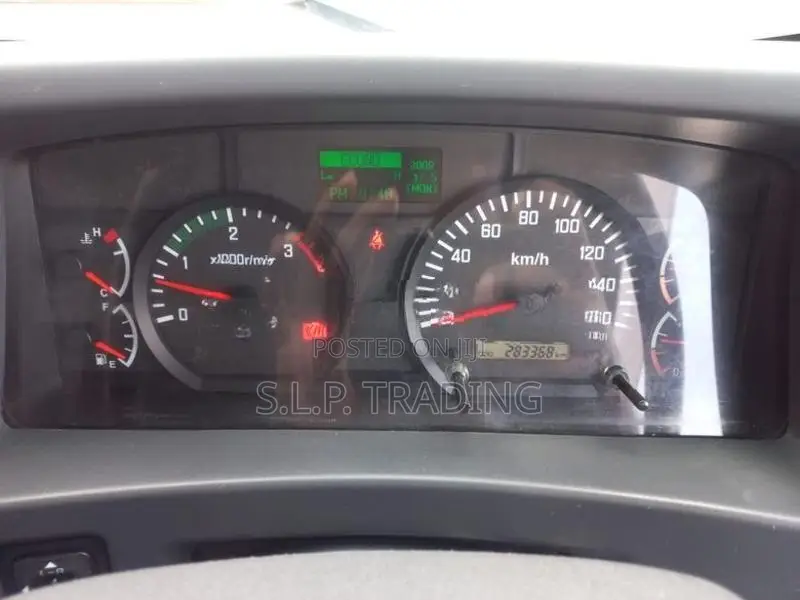 Isuzu Forward WING BODY MANUAL 2016
