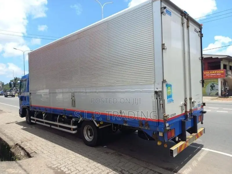 Isuzu Forward WING BODY MANUAL 2016