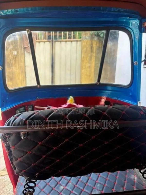 Bajaj RE 1998