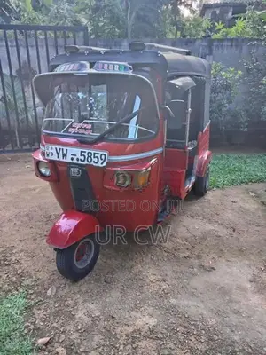 Bajaj RE 2012