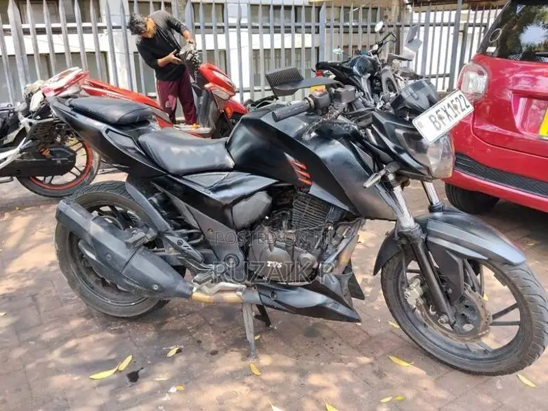 TVS Apache RTR 200 2017