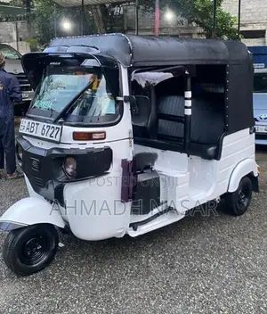 Bajaj RE 4 Stroke 2019