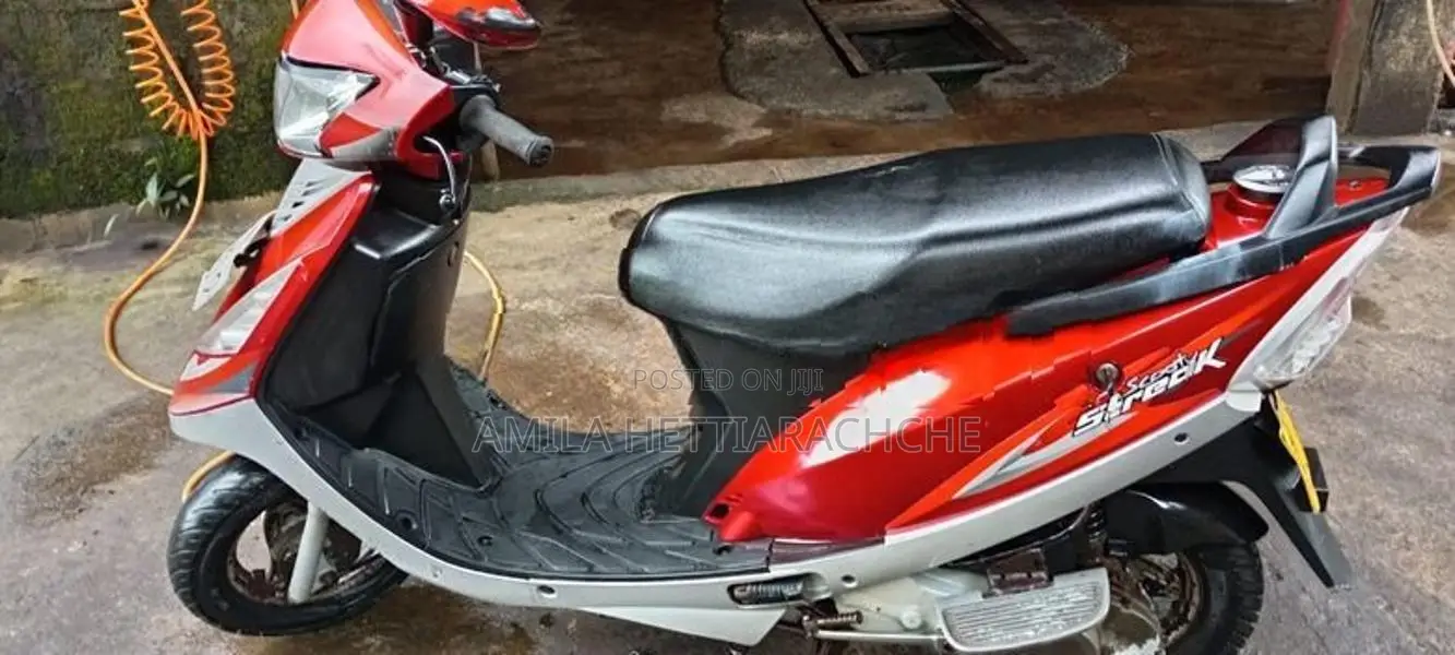 TVS Streak Scooty 2010