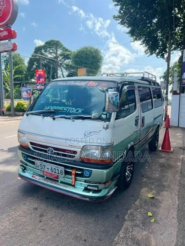 Toyota Dolphin Super GL 1990