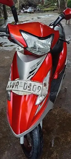 TVS Streak Scooty 2010