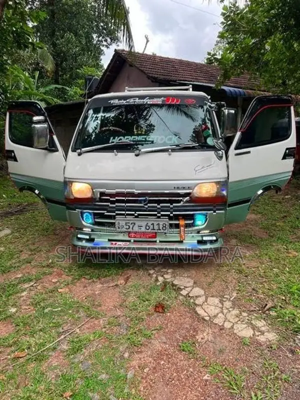 Toyota Dolphin Super GL 1990