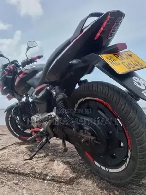 Bajaj Pulsar 150 2015