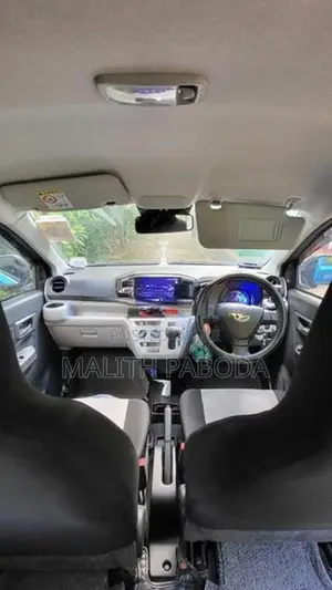Daihatsu Mira 2017