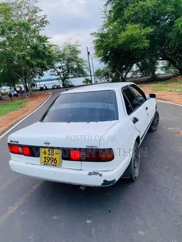 Nissan Sunny 1996