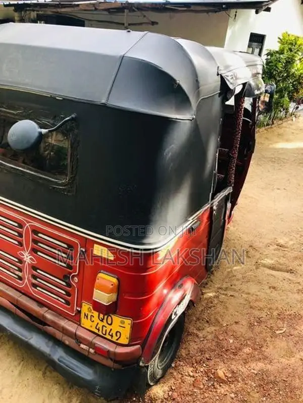 Bajaj RE 2008