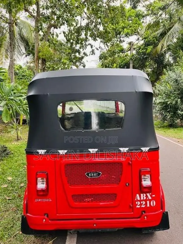 Bajaj RE 2025